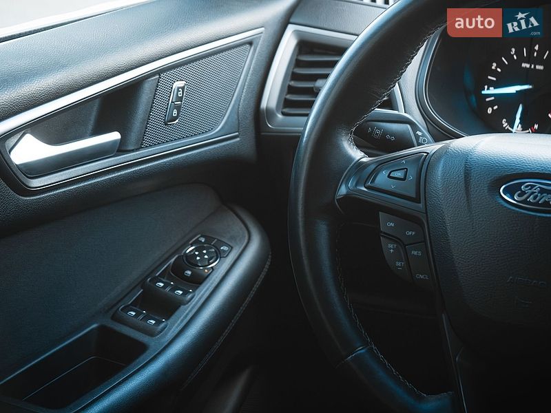 Внедорожник / Кроссовер Ford Edge 2019 в Киеве