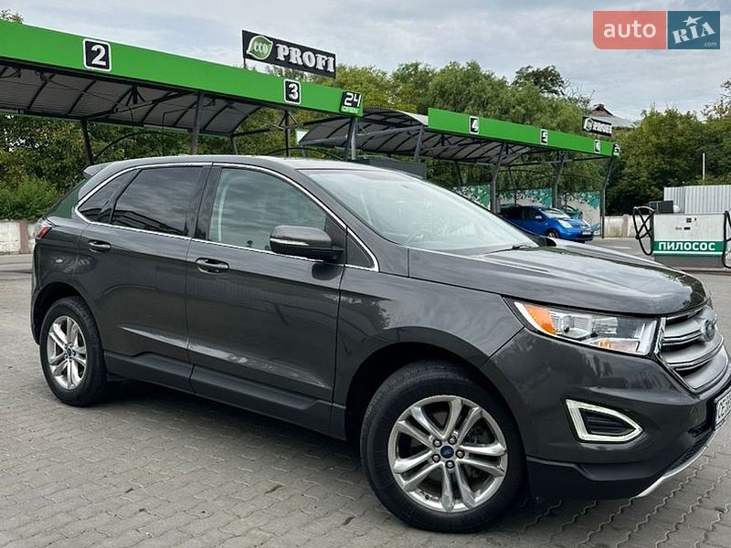 Позашляховик / Кросовер Ford Edge 2015 в Чернівцях
