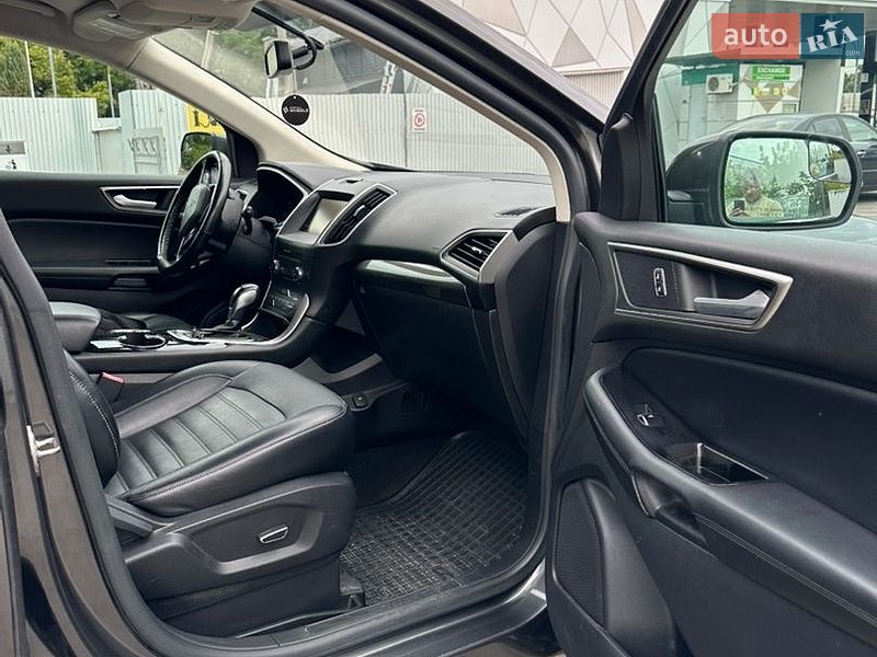 Позашляховик / Кросовер Ford Edge 2015 в Чернівцях