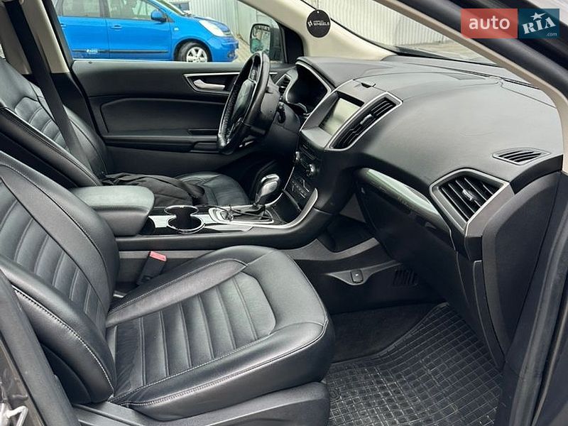 Позашляховик / Кросовер Ford Edge 2015 в Чернівцях