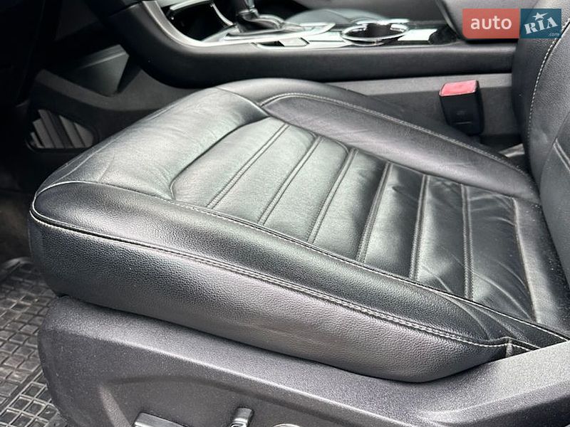 Позашляховик / Кросовер Ford Edge 2015 в Чернівцях