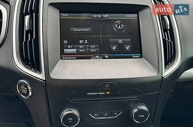 Позашляховик / Кросовер Ford Edge 2015 в Чернівцях