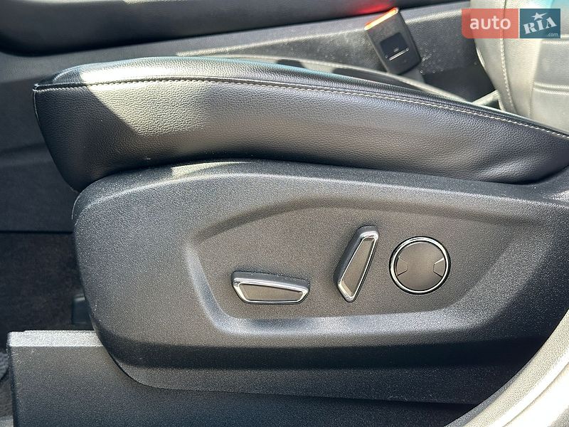 Позашляховик / Кросовер Ford Edge 2019 в Києві