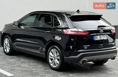 Позашляховик / Кросовер Ford Edge 2018 в Рівному