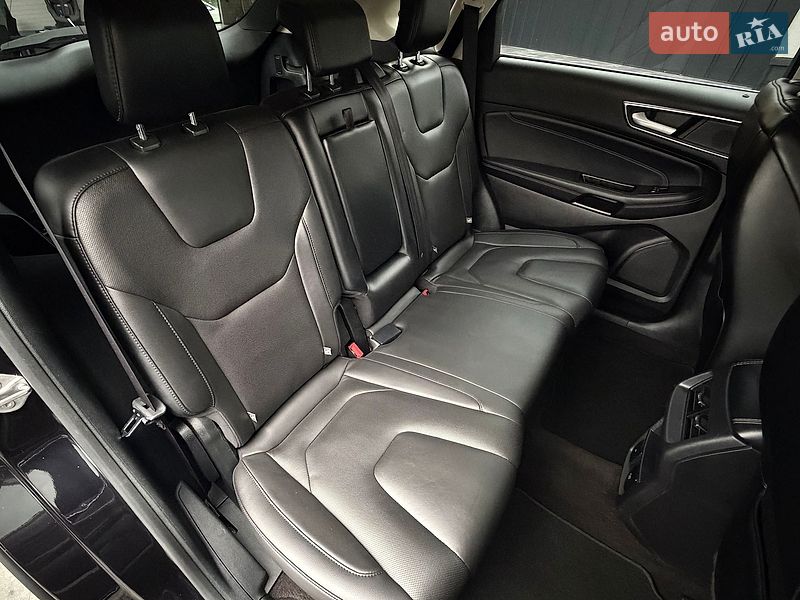 Позашляховик / Кросовер Ford Edge 2018 в Рівному