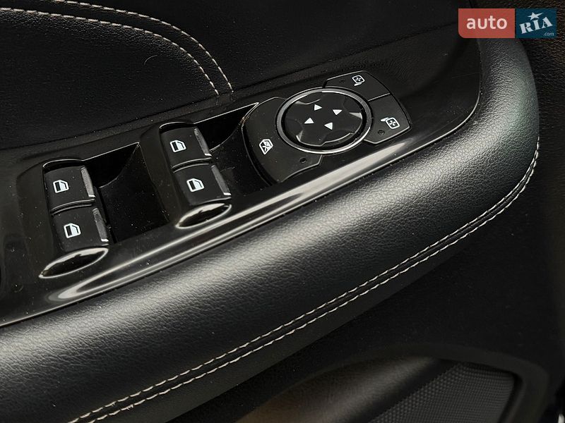Позашляховик / Кросовер Ford Edge 2018 в Рівному