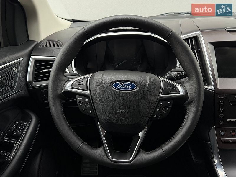 Позашляховик / Кросовер Ford Edge 2018 в Рівному