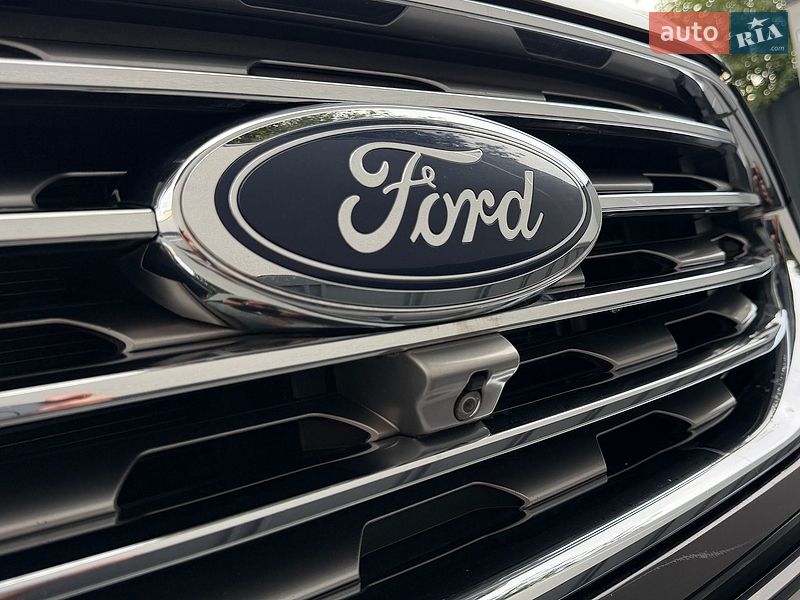 Позашляховик / Кросовер Ford Edge 2018 в Рівному
