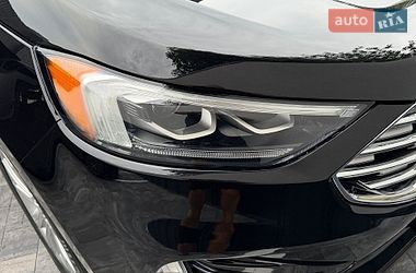 Позашляховик / Кросовер Ford Edge 2018 в Рівному