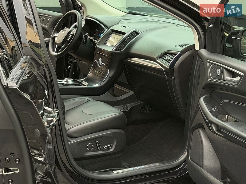 Позашляховик / Кросовер Ford Edge 2018 в Рівному