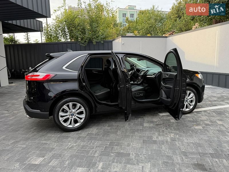 Позашляховик / Кросовер Ford Edge 2018 в Рівному