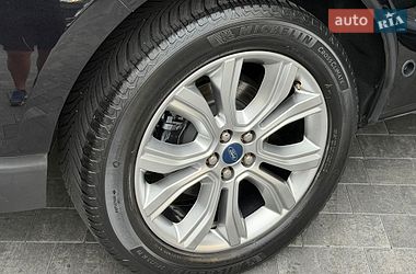 Позашляховик / Кросовер Ford Edge 2018 в Рівному