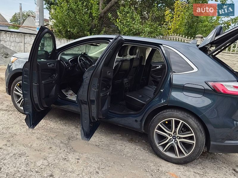 Позашляховик / Кросовер Ford Edge 2019 в Дніпрі