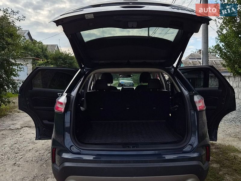 Позашляховик / Кросовер Ford Edge 2019 в Дніпрі
