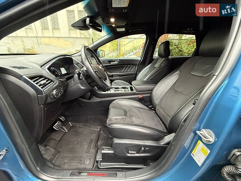 Позашляховик / Кросовер Ford Edge 2021 в Рівному