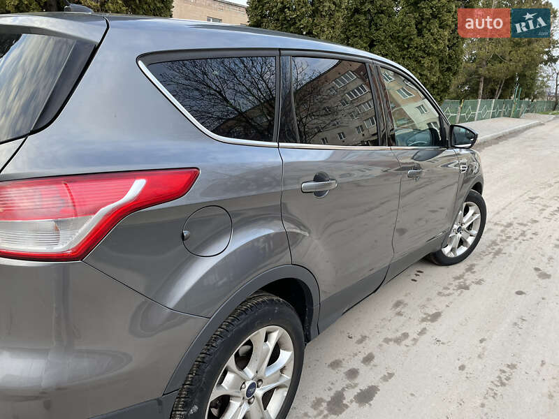 Внедорожник / Кроссовер Ford Escape 2013 в Чорткове