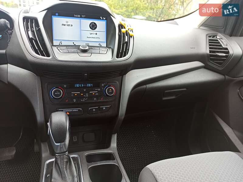 Внедорожник / Кроссовер Ford Escape 2018 в Ковеле