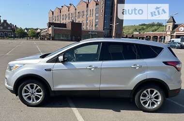 Ford Escape  2017