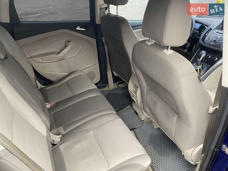 Внедорожник / Кроссовер Ford Escape 2014 в Сарнах