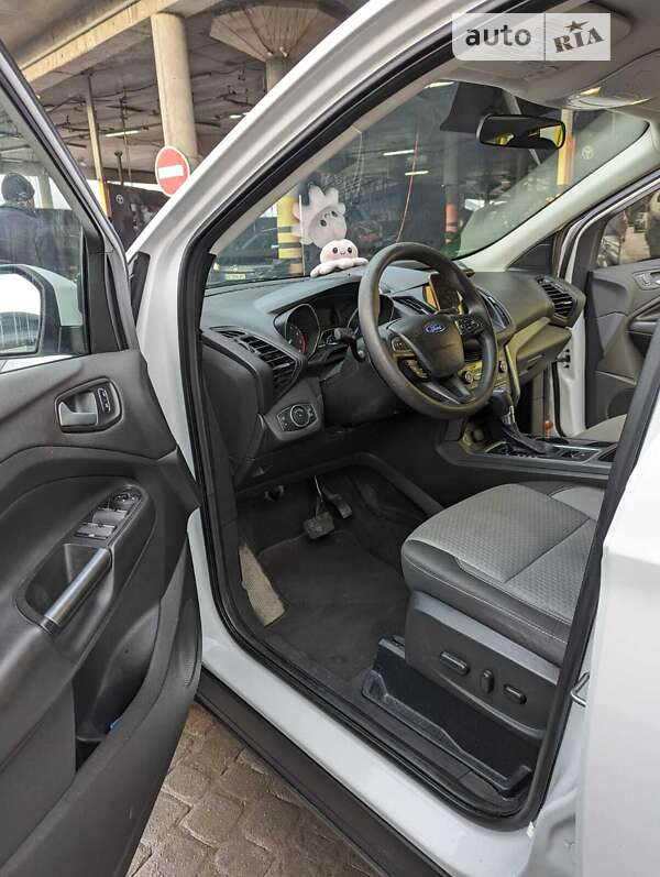 Внедорожник / Кроссовер Ford Escape 2016 в Харькове фото 8 Внедорожник / Кроссовер Ford Escape 2016 в Харькове