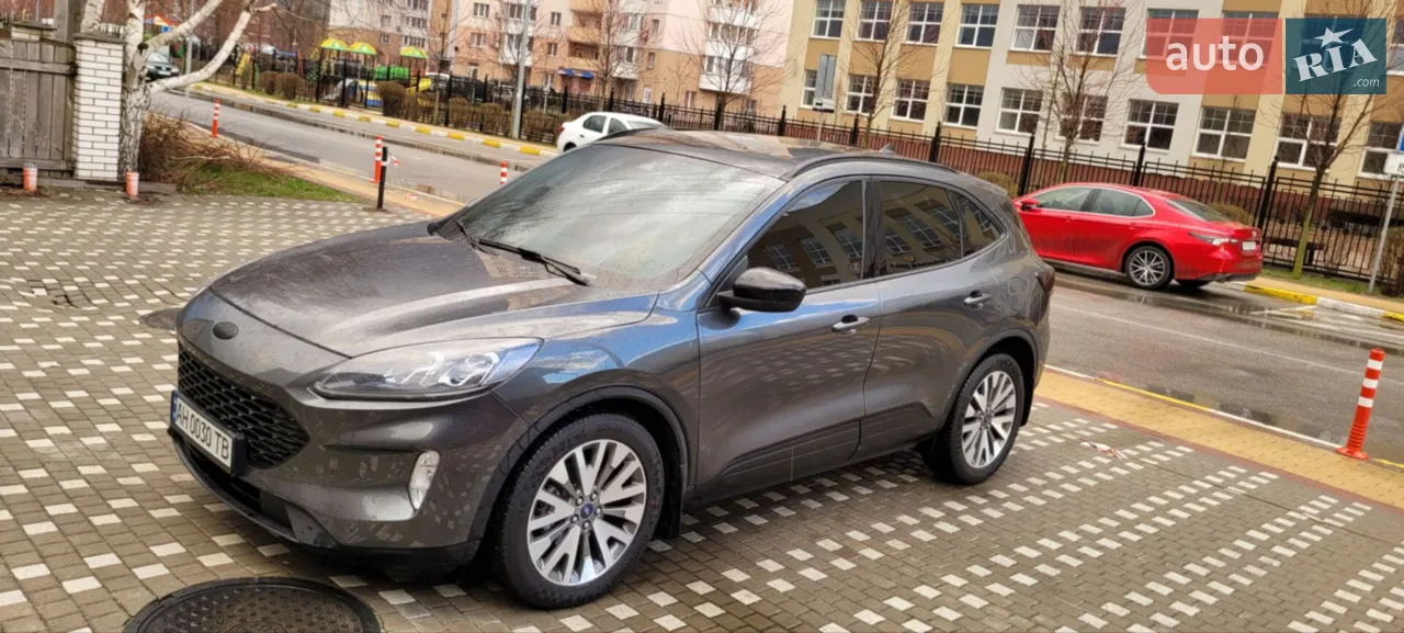 2020 Ford Escape - фото 1
