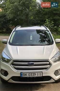 Ford Escape  2017