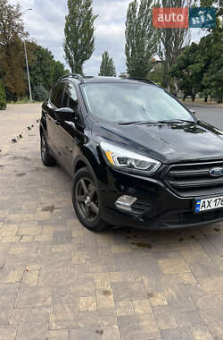Ford Escape  2017