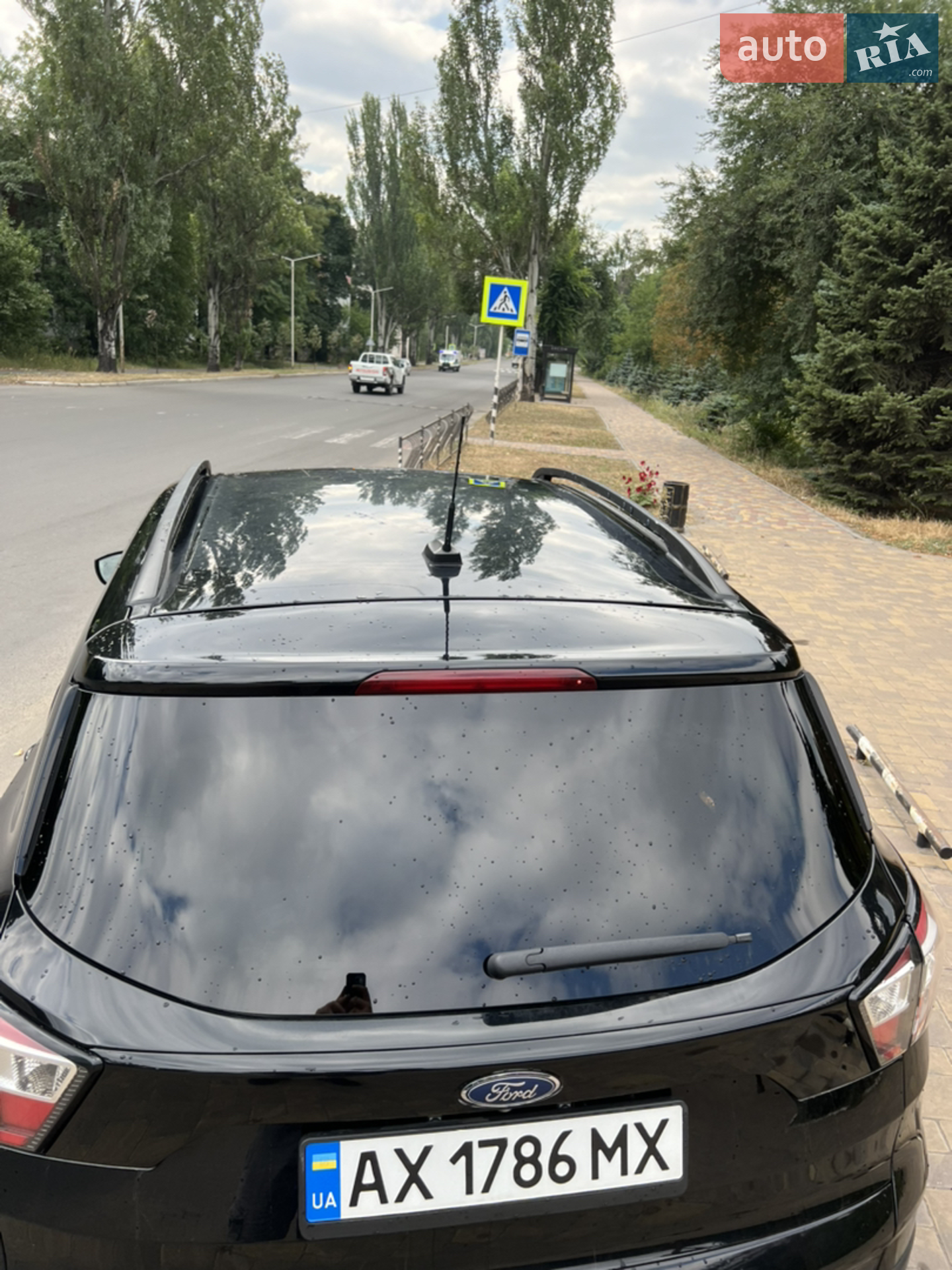 Ford Escape 2017 VIN 1FMCU9G94HUC04603 фото оголошення 13 з 33