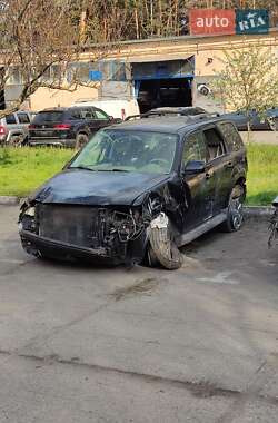Ford Escape  2010