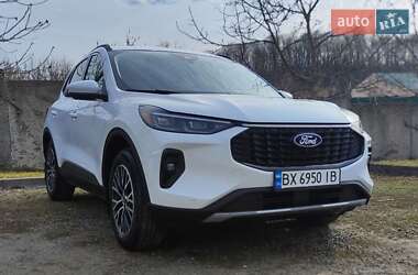 Ford Escape  2023