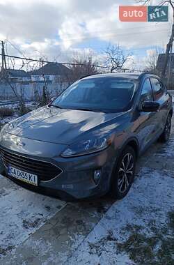 Ford Escape  2021