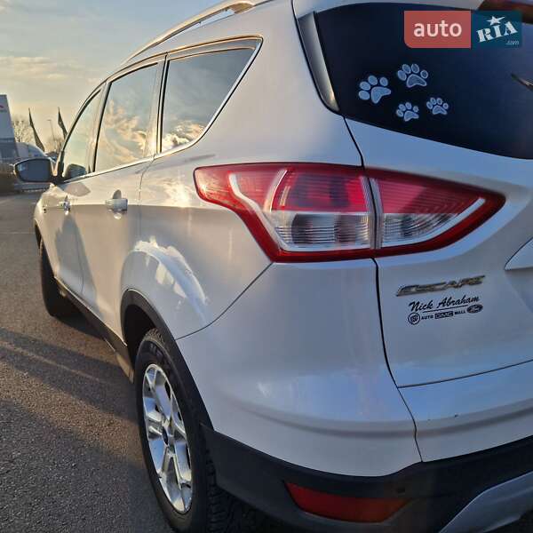Внедорожник / Кроссовер Ford Escape 2013 в Сумах