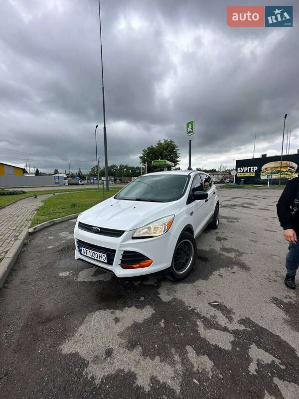 Позашляховик / Кросовер Ford Escape