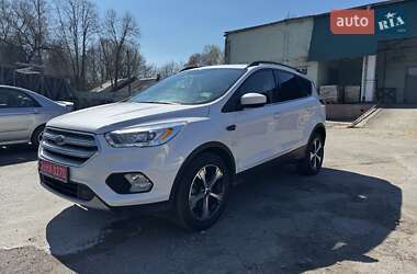 Ford Escape  2017