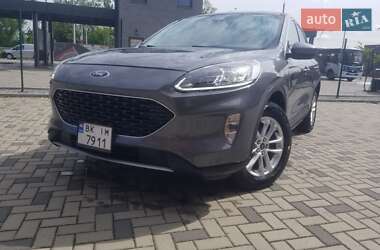 Ford Escape  2021