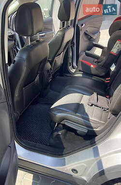 Ford Escape  2014