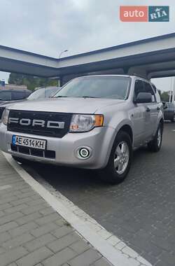 Ford Escape  2010