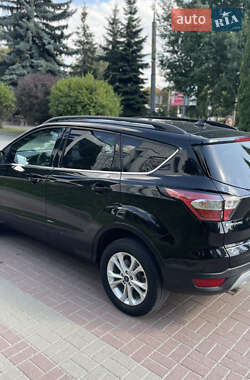 Ford Escape  2017