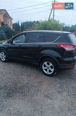 Ford Escape  2013