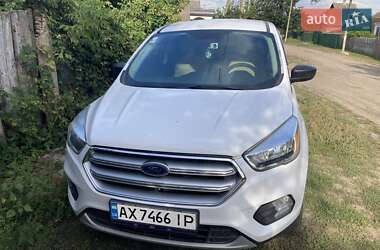 Ford Escape  2017