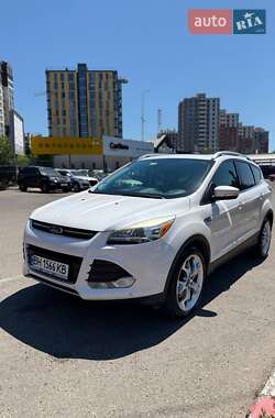 Ford Escape  2014