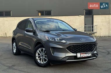 Ford Escape  2021