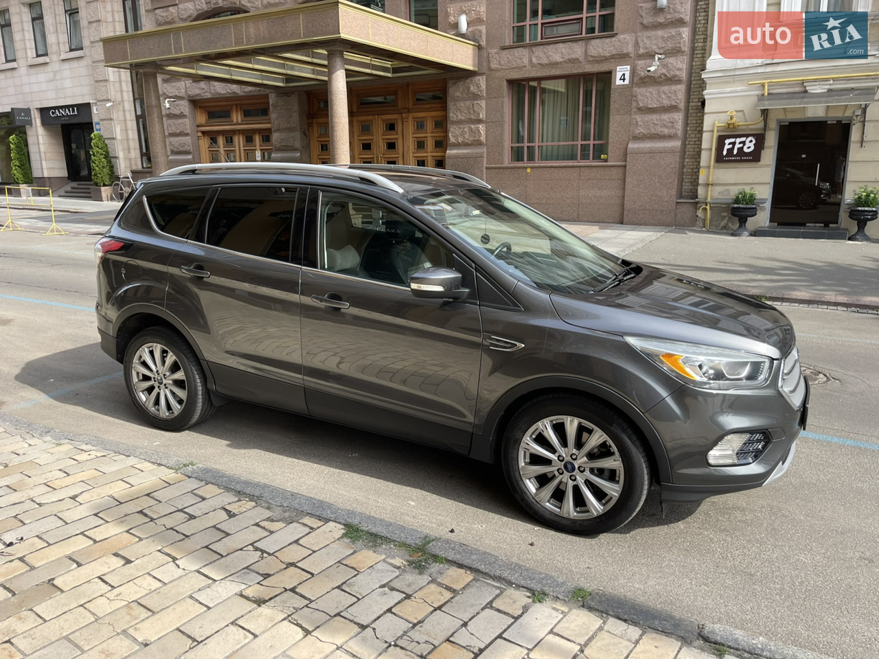 2017 Ford Escape - мініатюра 2