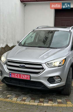 Ford Escape  2017