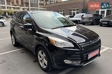 Ford Escape  2014