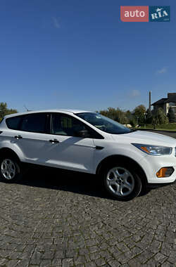 Ford Escape  2017