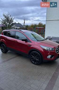 Ford Escape  2017