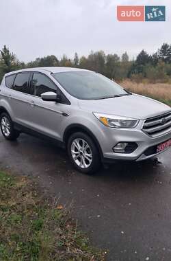 Ford Escape  2017