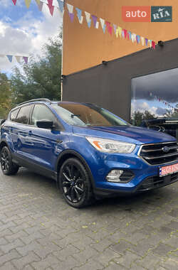 Ford Escape  2017