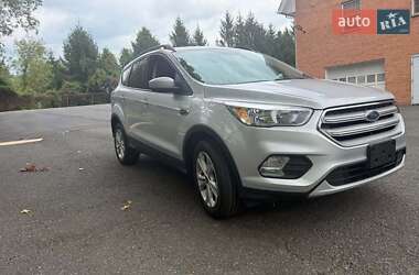 Ford Escape  2017